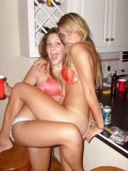 09 see my girlfriend submitted pictures 180x240 - Lesbian GF showing of during holiday